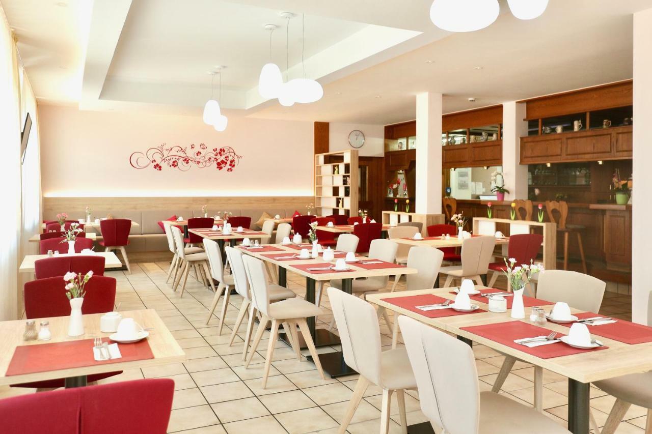 Hotel Am Buchwald Esslingen am Neckar Dış mekan fotoğraf