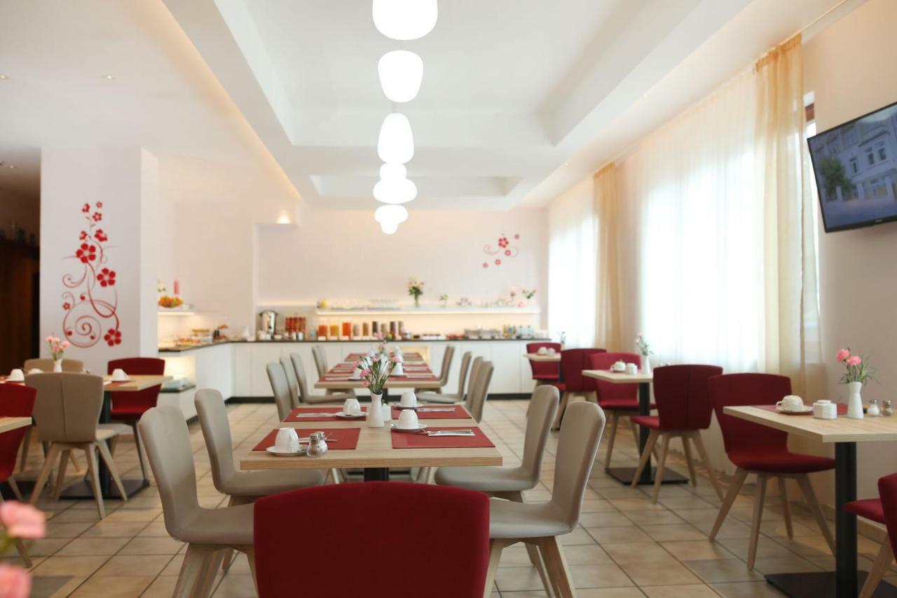 Hotel Am Buchwald Esslingen am Neckar Dış mekan fotoğraf